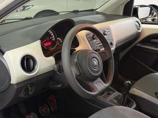 VOLKSWAGEN-UP-1.0 TSI MOVE UP 12V FLEX 4P MANUAL VOLKSWAGEN-UP-2016