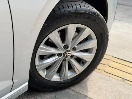 VOLKSWAGEN-VIRTUS-2025