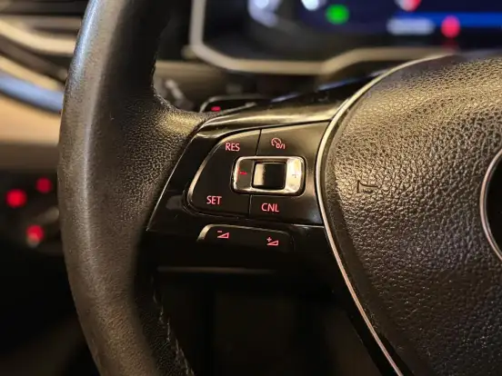 VOLKSWAGEN-VIRTUS-1.0 200 TSI COMFORTLINE AUTOMÁTICO VOLKSWAGEN-VIRTUS-2019