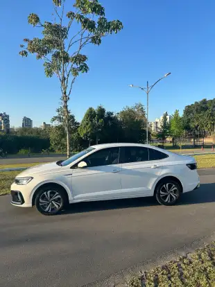 VOLKSWAGEN-VIRTUS-2024