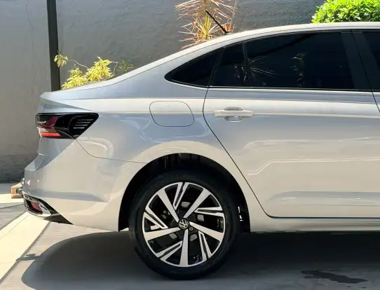 VOLKSWAGEN-VIRTUS-2023