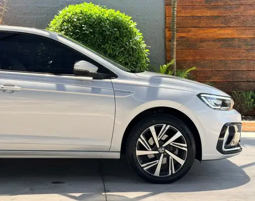 VOLKSWAGEN-VIRTUS-2023