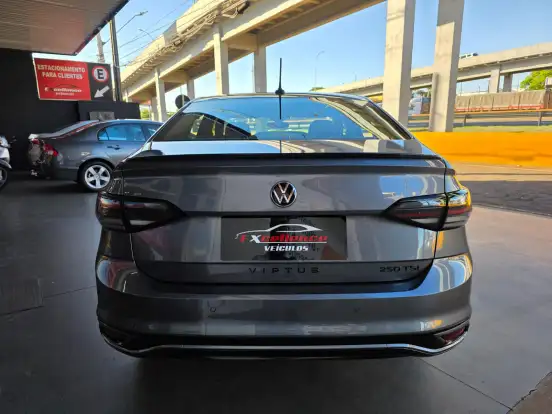 VOLKSWAGEN-VIRTUS-2025