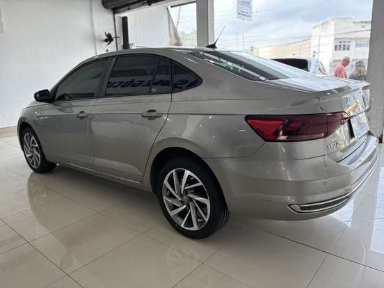 VOLKSWAGEN-VIRTUS-1.0 200 TSI HIGHLINE AUTOMÁTICO VOLKSWAGEN-VIRTUS-2018
