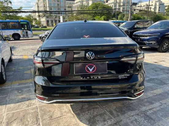 VOLKSWAGEN-VIRTUS-2023