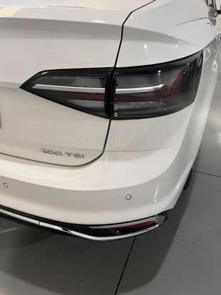 VOLKSWAGEN-VIRTUS-2023