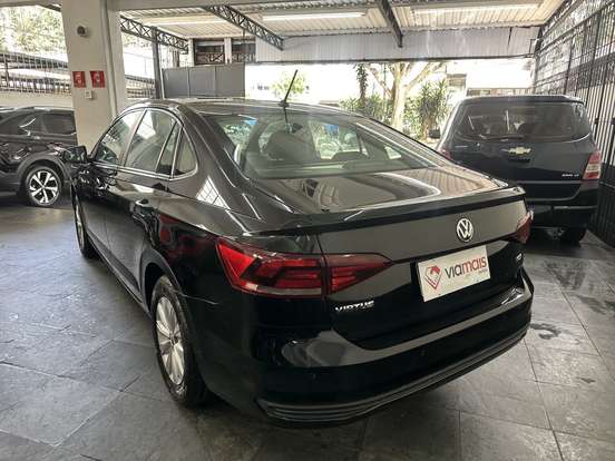 VOLKSWAGEN-VIRTUS-2021