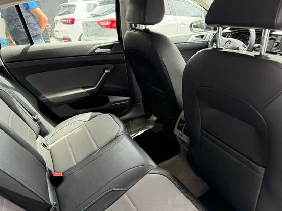 VOLKSWAGEN-VIRTUS-1.6 MSI TOTAL FLEX AUTOMÁTICO VOLKSWAGEN-VIRTUS-2018
