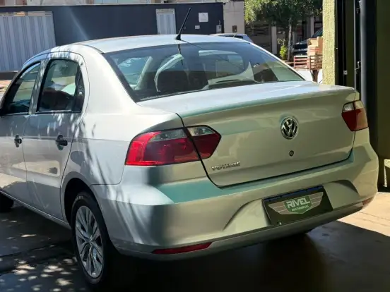 VOLKSWAGEN-VOYAGE-1.0 12V MPI TOTALFLEX 4P MANUAL VOLKSWAGEN-VOYAGE-2022