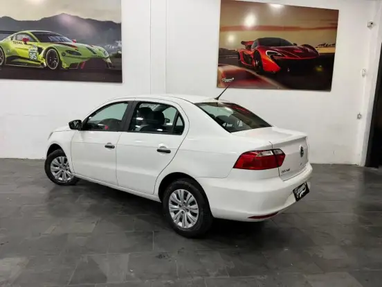 VOLKSWAGEN-VOYAGE-2021