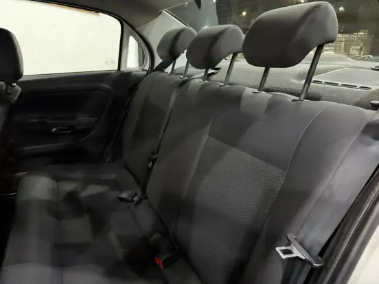 VOLKSWAGEN-VOYAGE-1.0 12V MPI TOTALFLEX 4P MANUAL VOLKSWAGEN-VOYAGE-2021