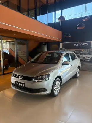 VOLKSWAGEN-VOYAGE-2014