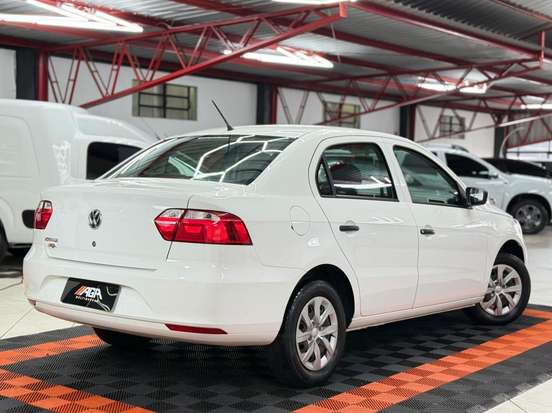 VOLKSWAGEN-VOYAGE-2022