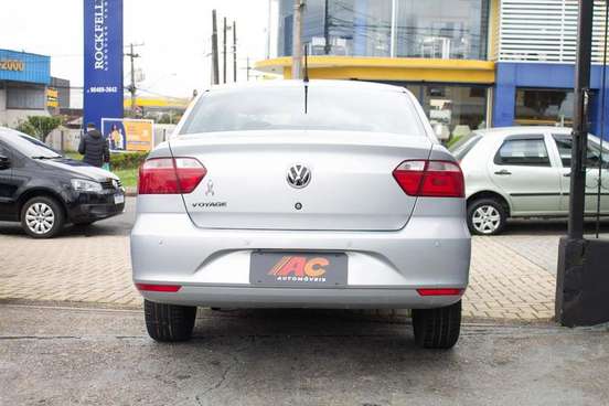 VOLKSWAGEN-VOYAGE-1.0 MI 8V FLEX 4P MANUAL VOLKSWAGEN-VOYAGE-2012