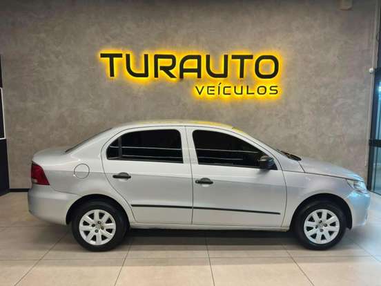 VOLKSWAGEN-VOYAGE-1.0 MI 8V FLEX 4P MANUAL VOLKSWAGEN-VOYAGE-2013