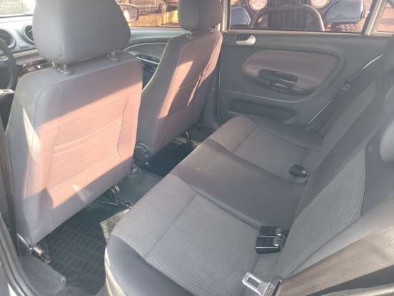 VOLKSWAGEN-VOYAGE-1.0 MI 8V FLEX 4P MANUAL VOLKSWAGEN-VOYAGE-2012