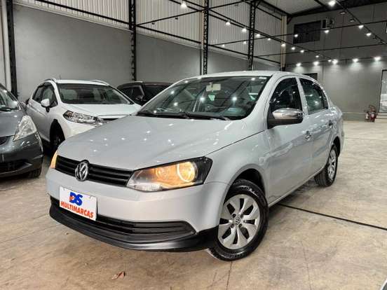 VOLKSWAGEN-VOYAGE-2015