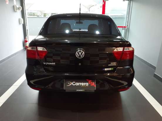 VOLKSWAGEN-VOYAGE-2018