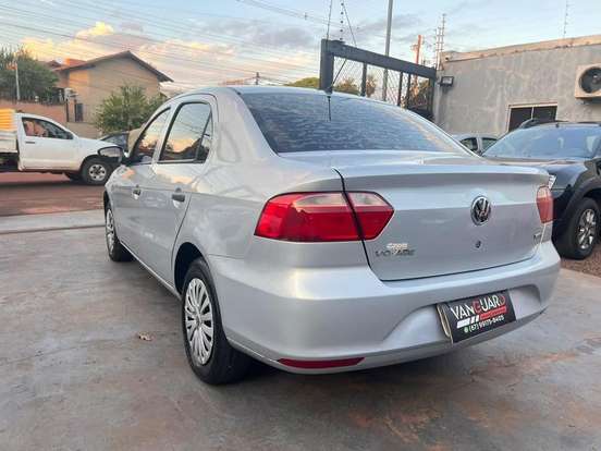 VOLKSWAGEN-VOYAGE-2014