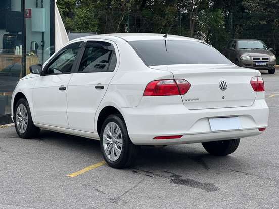 VOLKSWAGEN-VOYAGE-2021