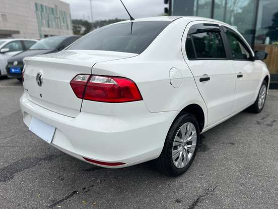 VOLKSWAGEN-VOYAGE-2021