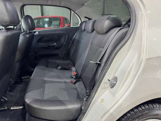 VOLKSWAGEN-VOYAGE-1.6 MSI TOTALFLEX TRENDLINE 4P MANUAL VOLKSWAGEN-VOYAGE-2017