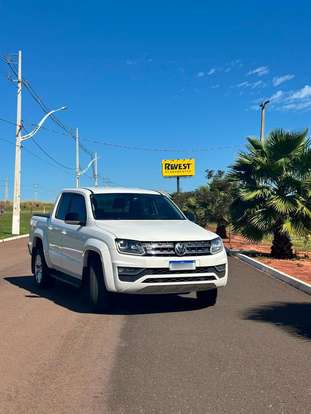 VOLKSWAGEN-AMAROK-3.0 V6 TDI DIESEL HIGHLINE CD 4MOTION AUTOMÁTICO VOLKSWAGEN-AMAROK-2019