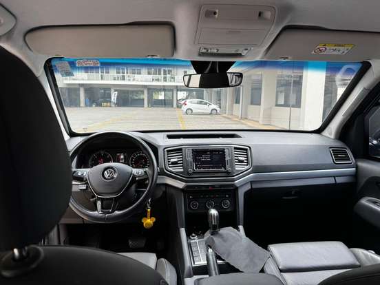 VOLKSWAGEN-AMAROK-2023