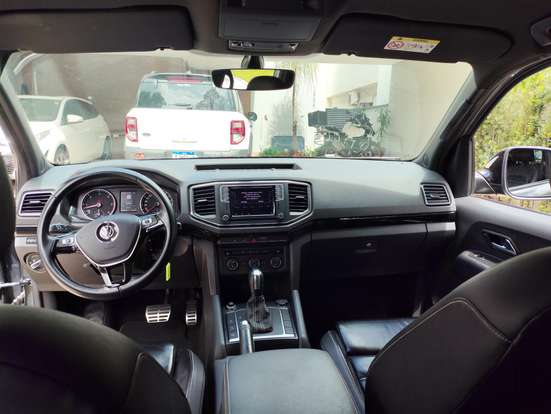 VOLKSWAGEN-AMAROK-2023