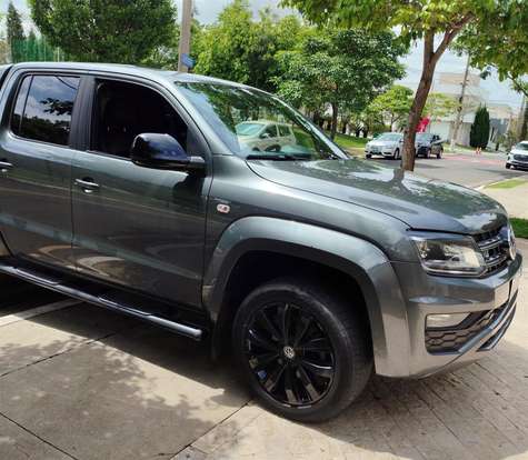 VOLKSWAGEN-AMAROK-2023