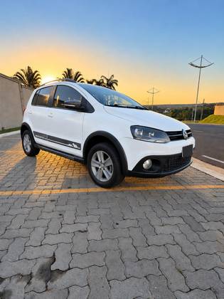 VOLKSWAGEN CROSSFOX 1.6 MI FLEX 8V 4P MANUAL
