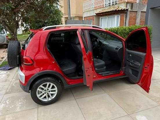 VOLKSWAGEN-CROSSFOX-1.6 MSI FLEX 16V 4P AUTOMATIZADO VOLKSWAGEN-CROSSFOX-2015
