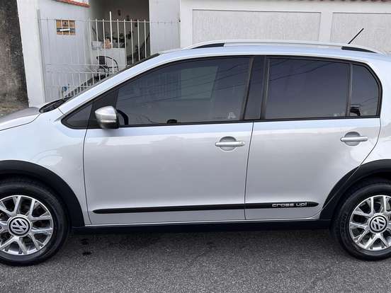 VOLKSWAGEN-CROSS UP-1.0 MPI 12V FLEX 4P MANUAL VOLKSWAGEN-CROSS UP-2014