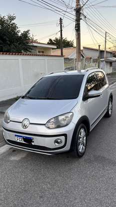 VOLKSWAGEN-CROSS UP-1.0 MPI 12V FLEX 4P MANUAL VOLKSWAGEN-CROSS UP-2014