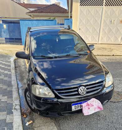 VOLKSWAGEN-FOX-2005