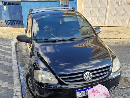 VOLKSWAGEN-FOX-1.0 MI CITY 8V FLEX 4P MANUAL VOLKSWAGEN-FOX-2005
