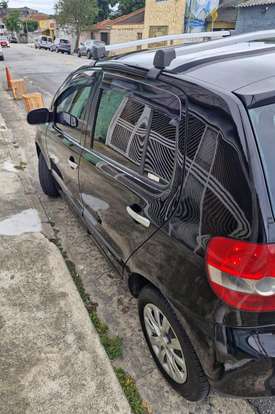 VOLKSWAGEN-FOX-2005