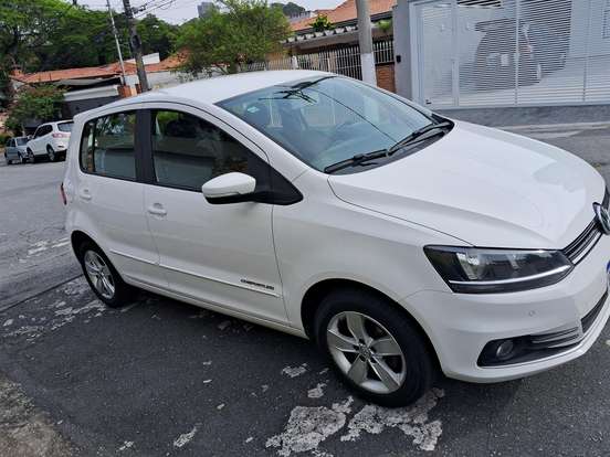 VOLKSWAGEN-FOX-1.0 MPI COMFORTLINE 12V FLEX 4P MANUAL VOLKSWAGEN-FOX-2017