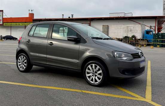 VOLKSWAGEN-FOX-1.6 MI 8V FLEX 4P MANUAL VOLKSWAGEN-FOX-2013