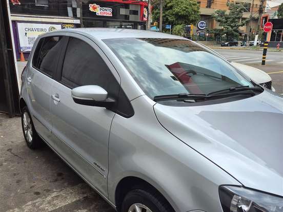 VOLKSWAGEN-FOX-1.6 MI HIGHLINE 8V FLEX 4P AUTOMATIZADO VOLKSWAGEN-FOX-2013