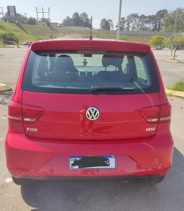 VOLKSWAGEN-FOX-2015