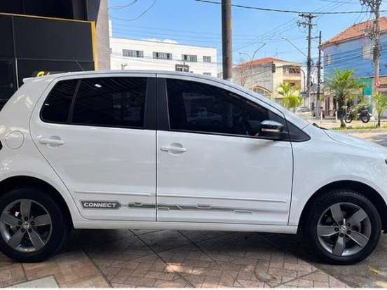 VOLKSWAGEN-FOX-1.6 MSI TOTAL FLEX CONNECT 4P MANUAL VOLKSWAGEN-FOX-2019