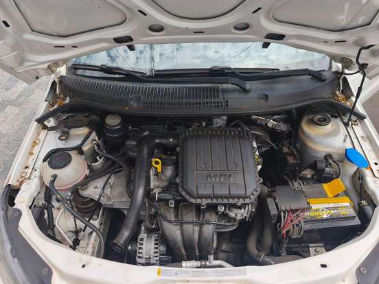 VOLKSWAGEN-GOL-2021