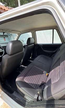 VOLKSWAGEN-GOL-2005