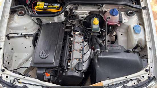 VOLKSWAGEN-GOL-2005