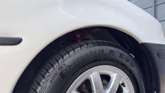 VOLKSWAGEN-GOL-2005