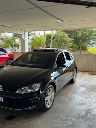 VOLKSWAGEN-GOLF-2013