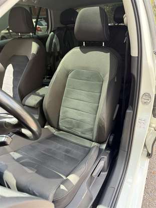 VOLKSWAGEN-GOLF-2013