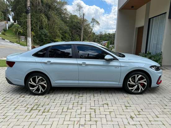 VOLKSWAGEN-JETTA-2025