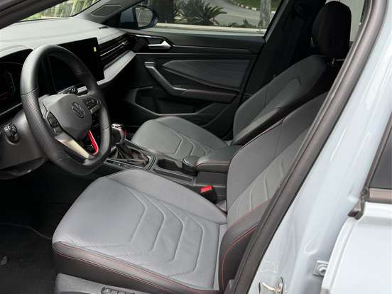 VOLKSWAGEN-JETTA-2.0 350 TSI GASOLINA GLI DSG VOLKSWAGEN-JETTA-2025